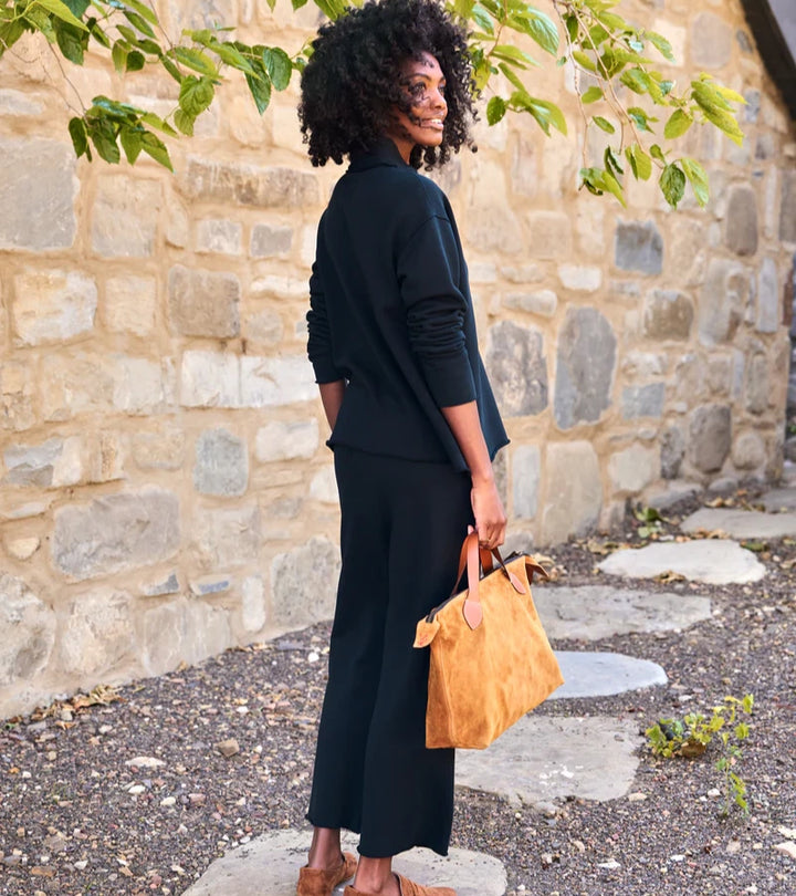 Monica | L'Completo Scollo a V Imperdibile