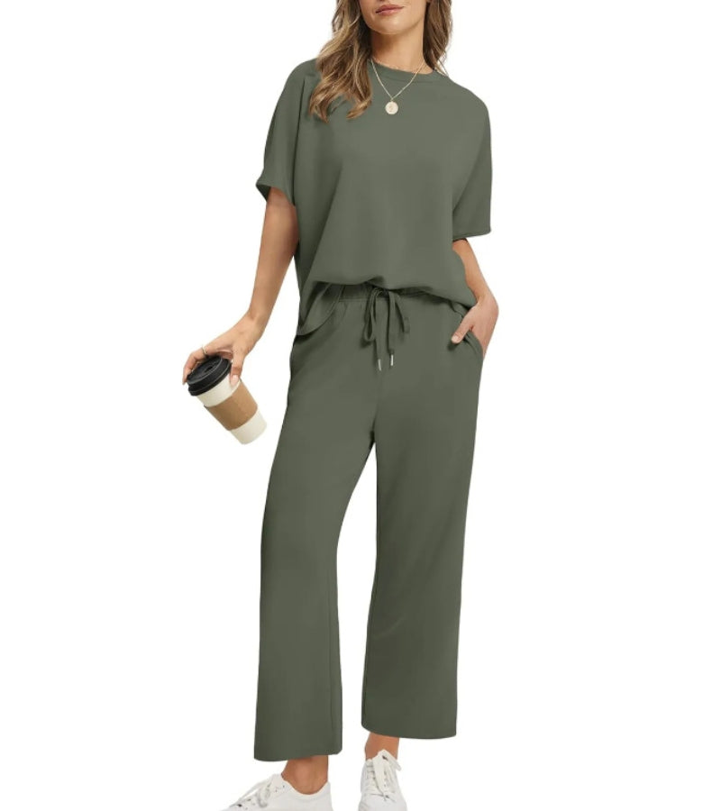 Katia | Completo due pezzi dalla silhouette moderna