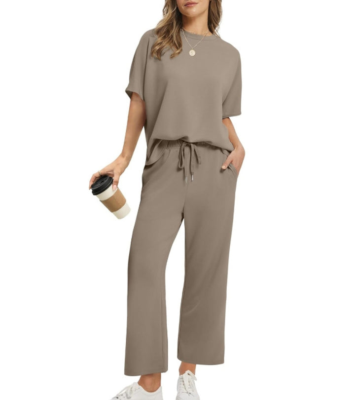 Katia | Completo due pezzi dalla silhouette moderna