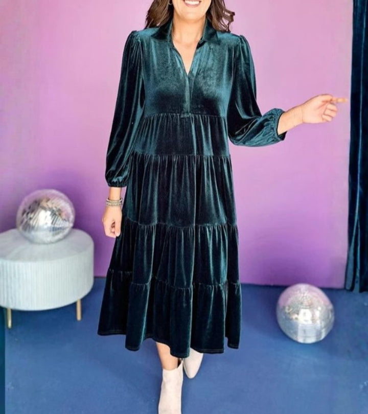 Wanda | Abito midi elegante in velluto a trapezio con scollo a V