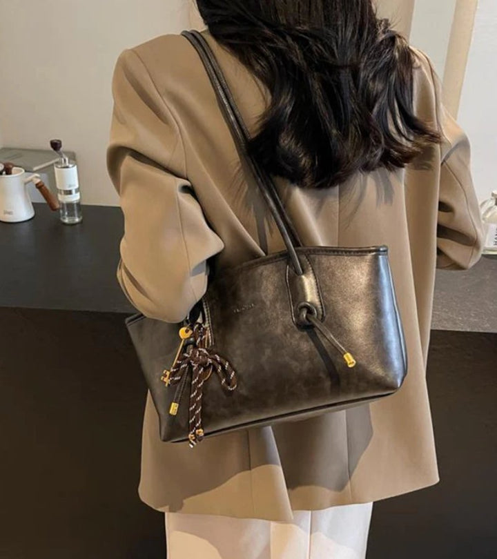 Mirca | Borsa a Spalla in Pelle Raffinata