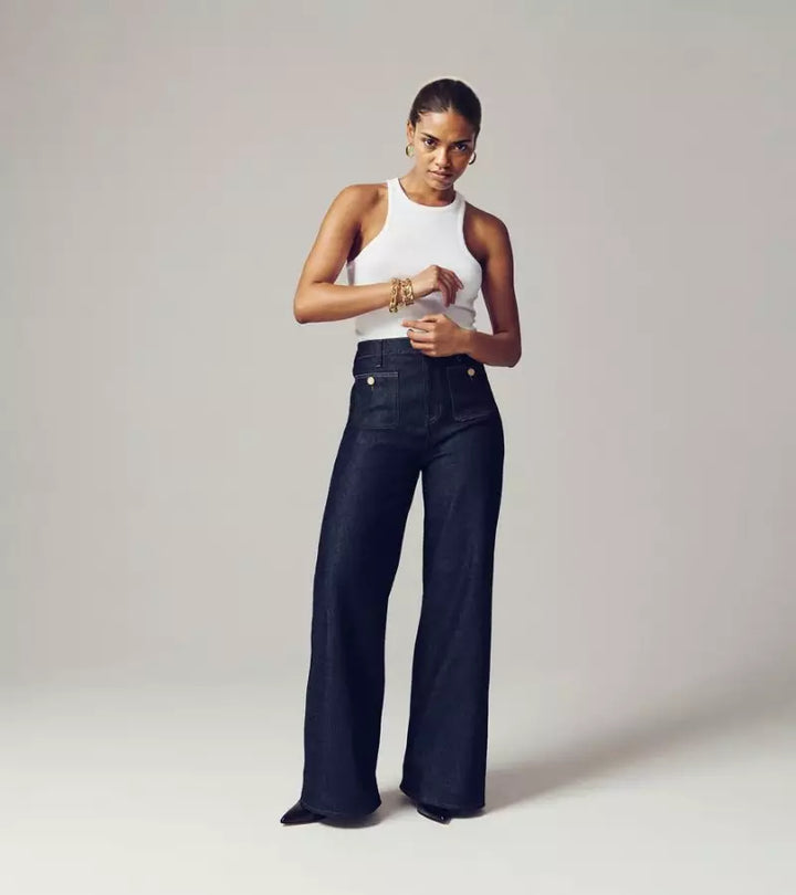 Tummy |  Il Pantalone a Zampa che Sottolinea il Punto Vita