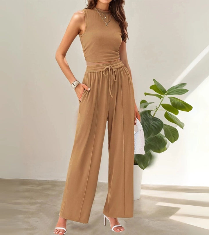 Gloria | Top Aderente & Pantaloni Larghi