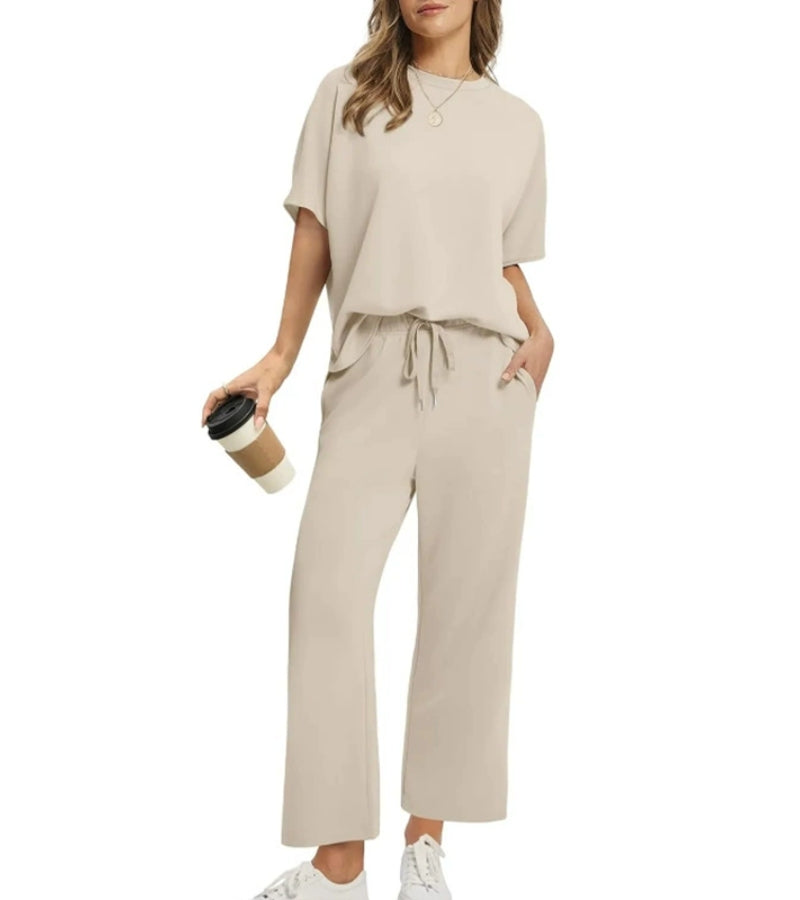 Katia | Completo due pezzi dalla silhouette moderna