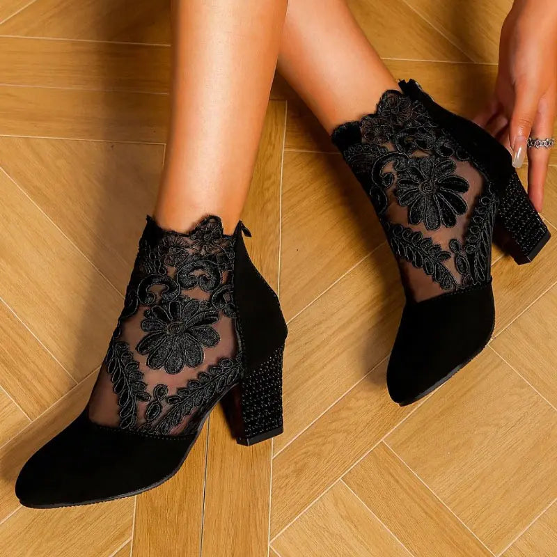 Floe | Décolleté in Pizzo Elegante