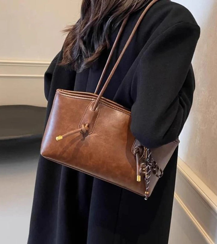 Mirca | Borsa a Spalla in Pelle Raffinata