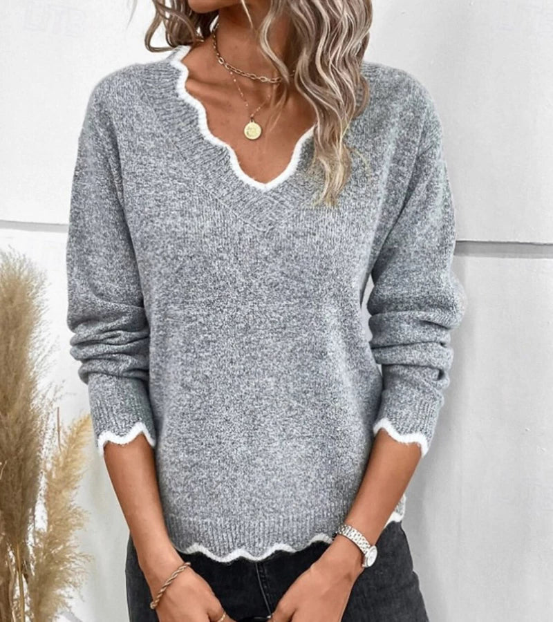 Alba | Maglione con scollo a V e bordo ondulato